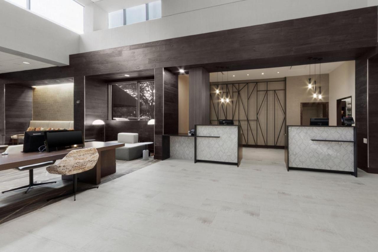 Houston Marriott North Hotel Екстериор снимка
