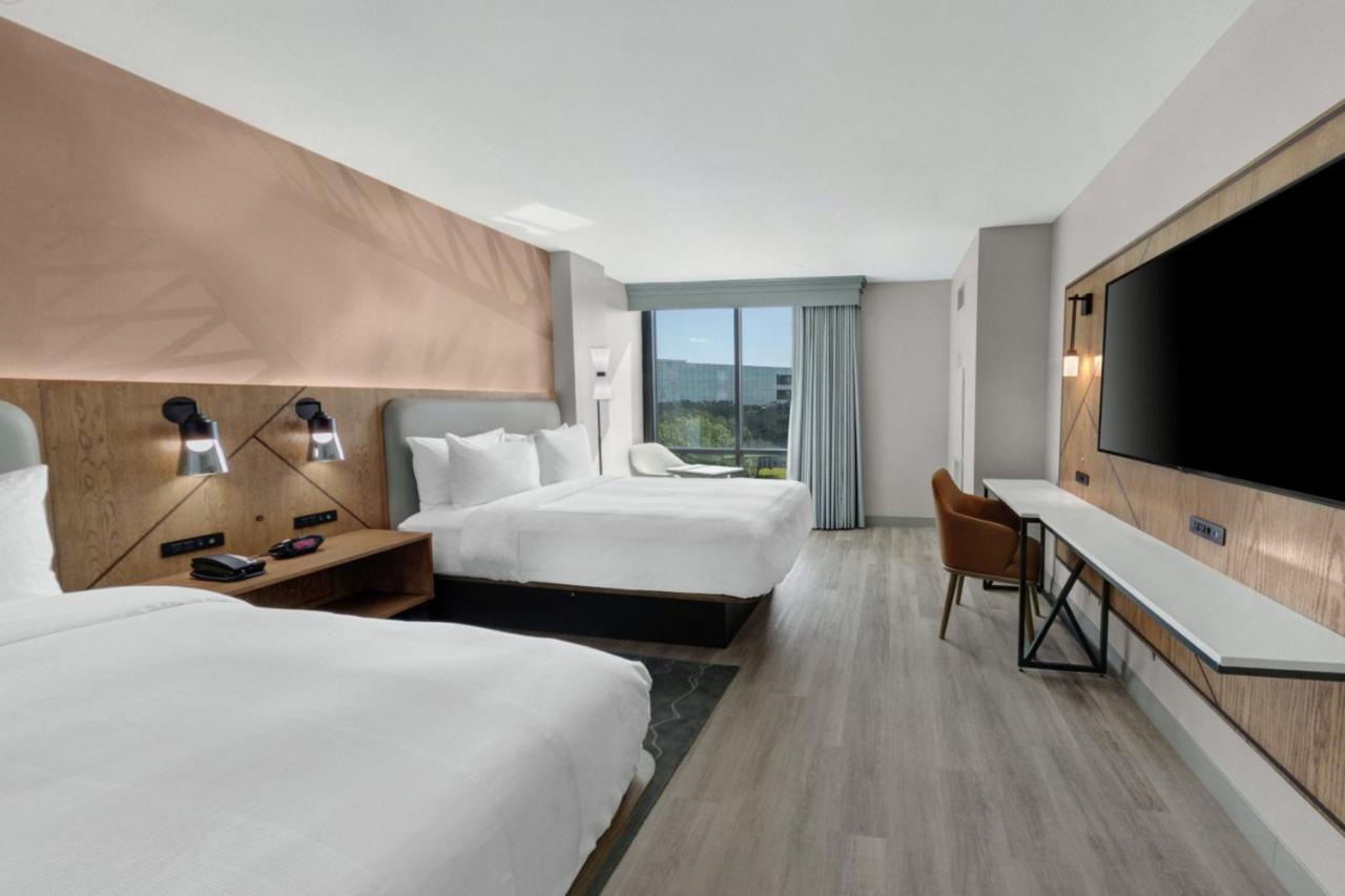 Houston Marriott North Hotel Екстериор снимка