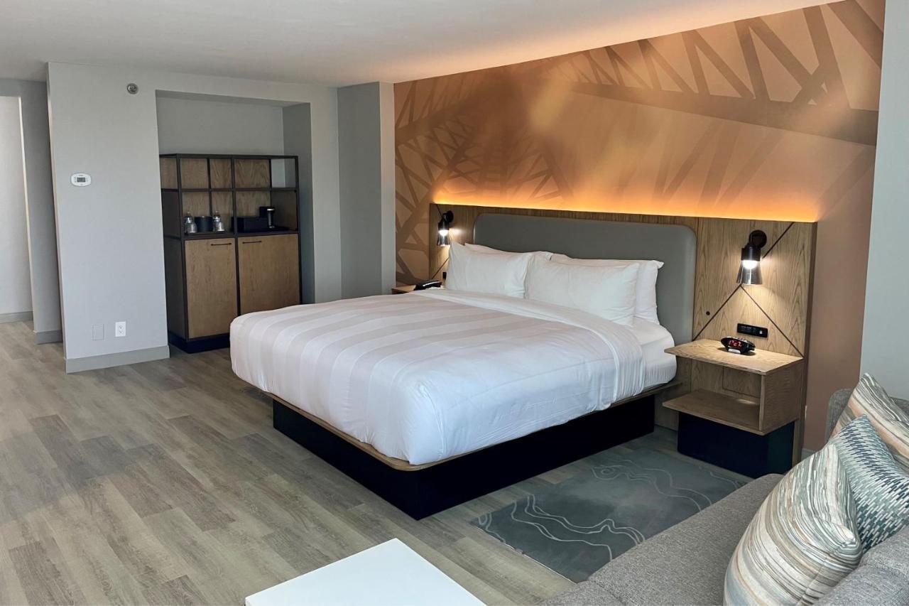 Houston Marriott North Hotel Екстериор снимка
