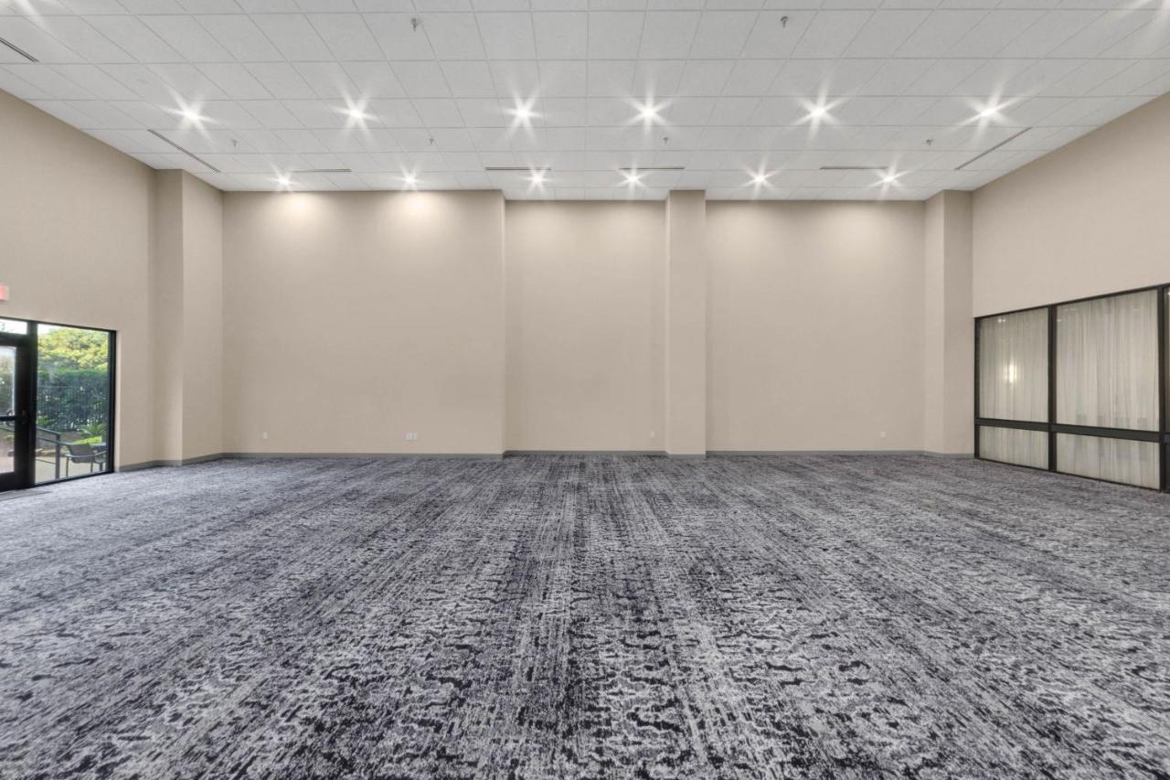 Houston Marriott North Hotel Екстериор снимка