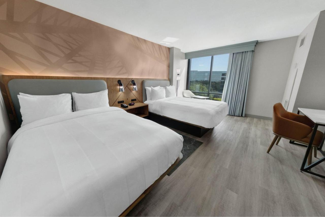 Houston Marriott North Hotel Екстериор снимка