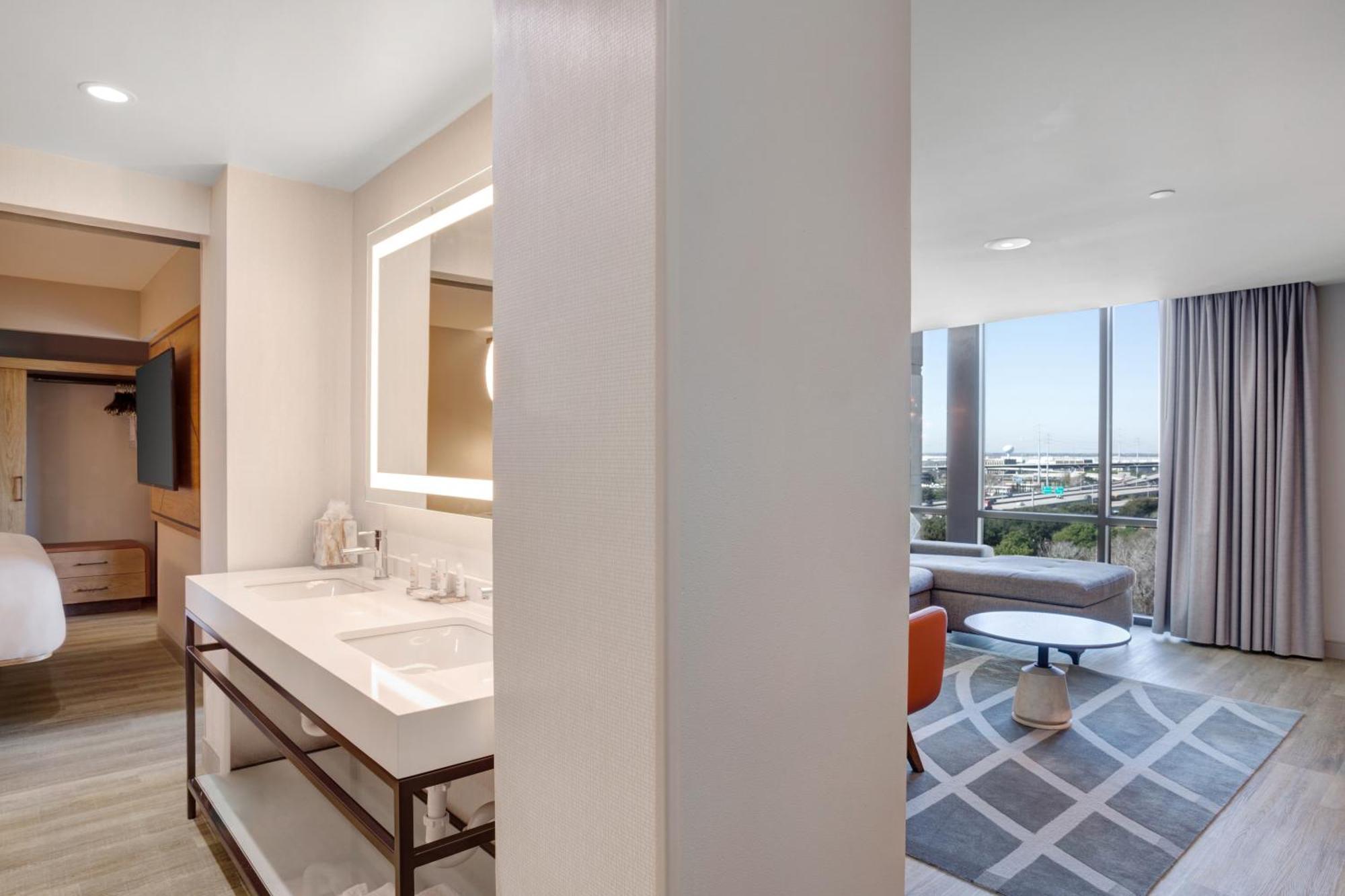 Houston Marriott North Hotel Екстериор снимка