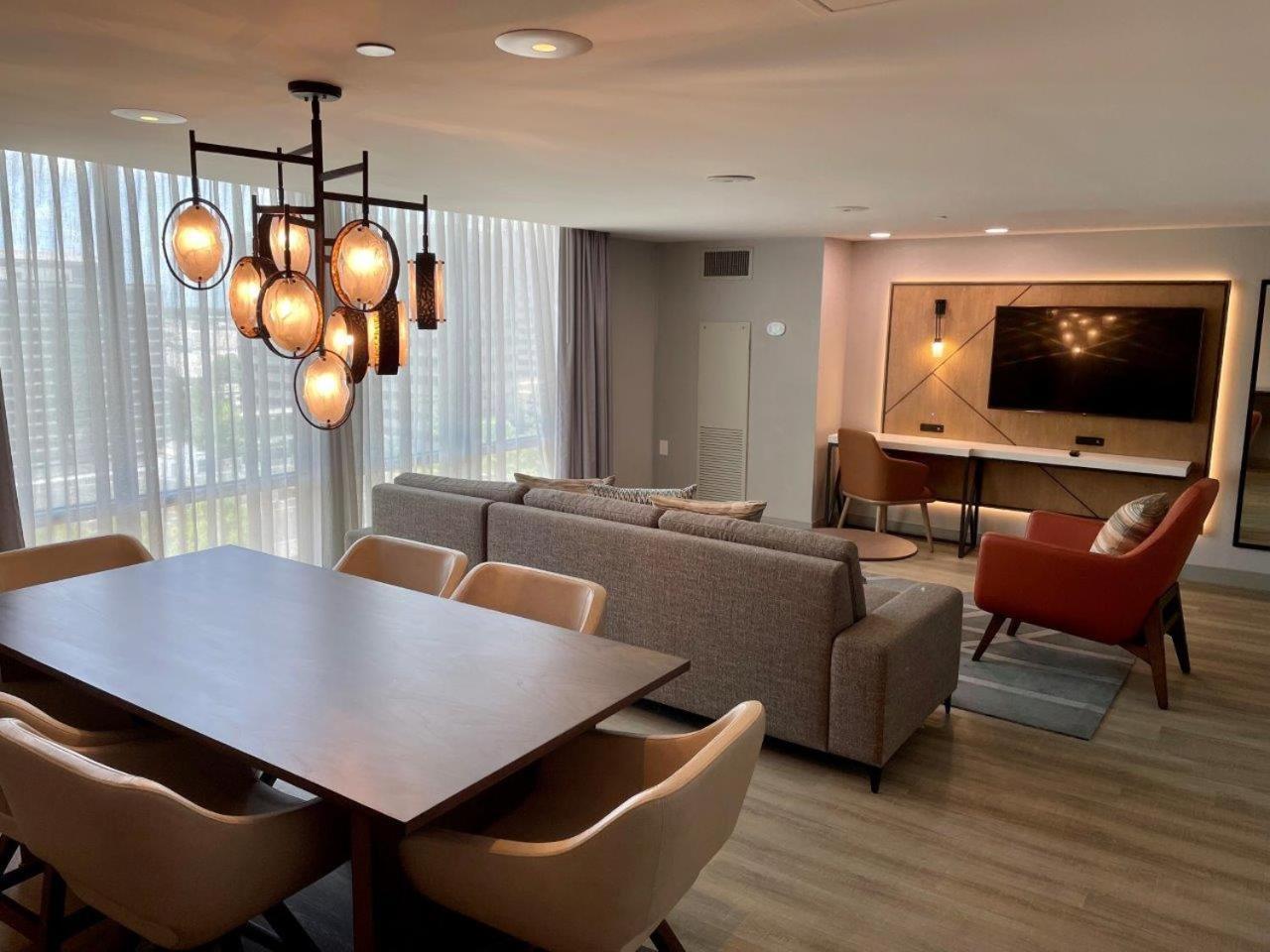 Houston Marriott North Hotel Екстериор снимка