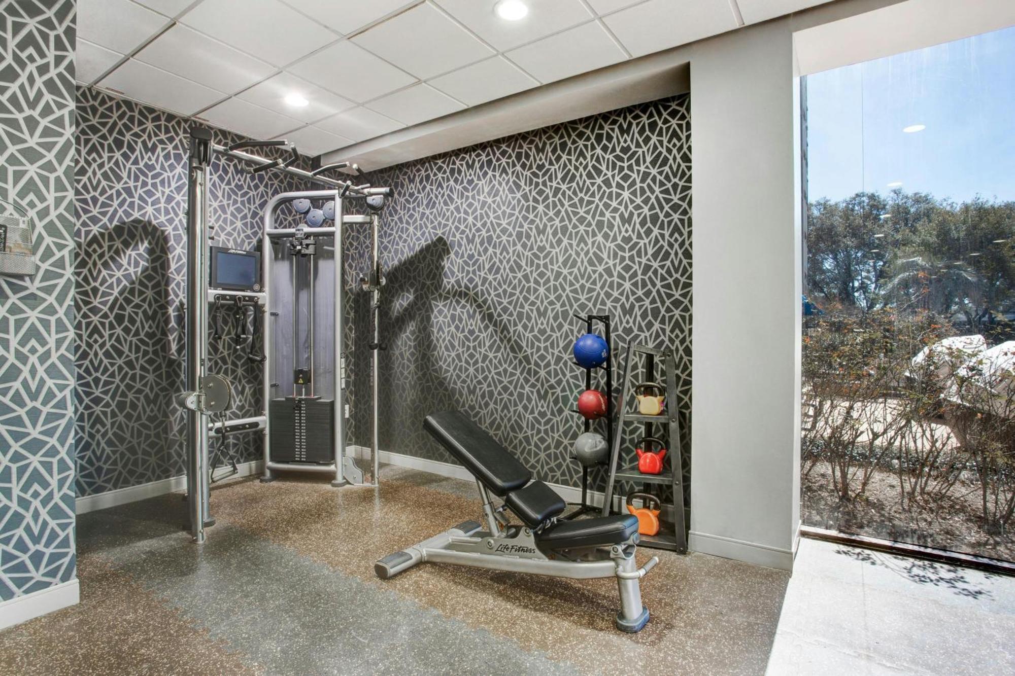 Houston Marriott North Hotel Екстериор снимка