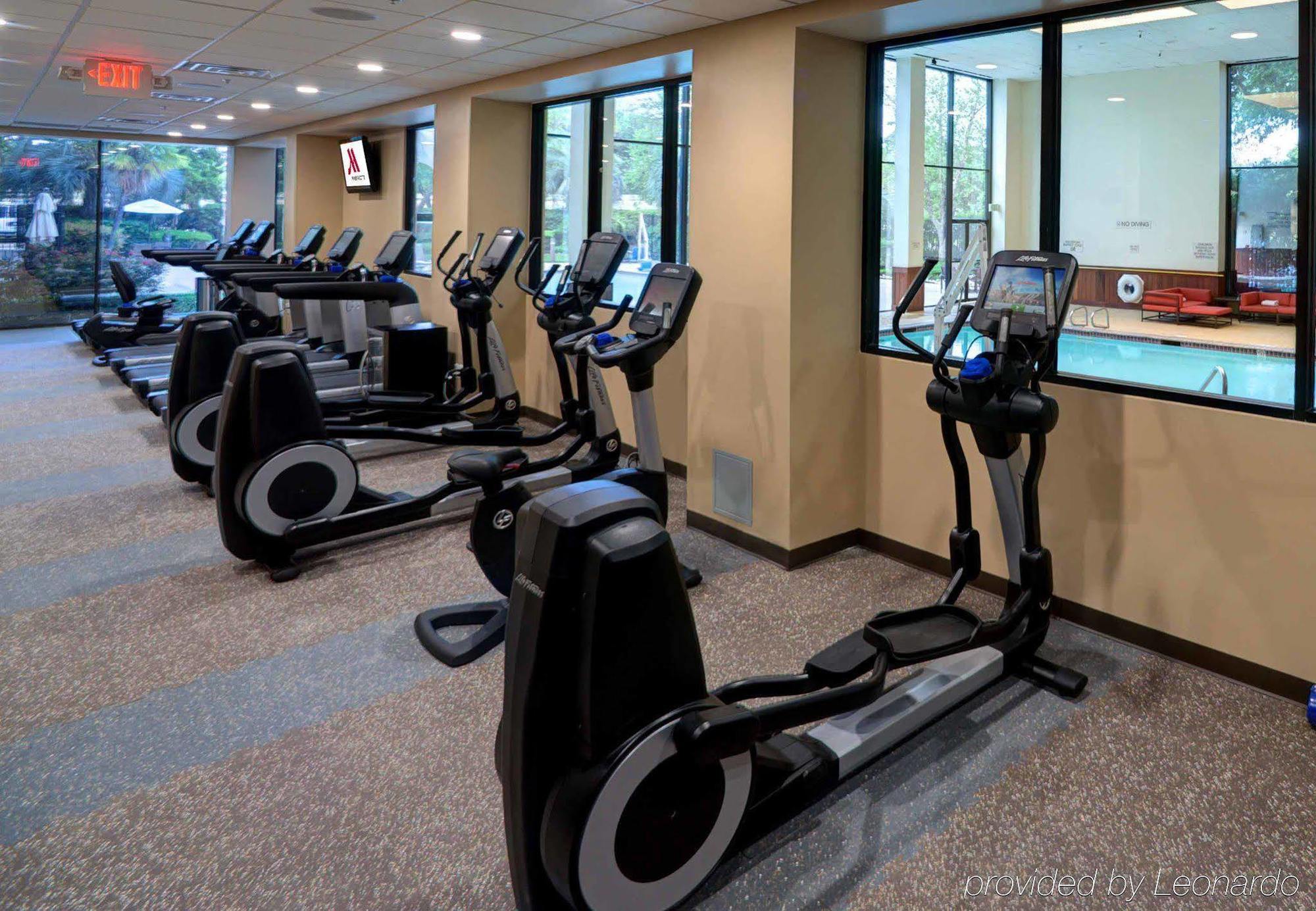 Houston Marriott North Hotel Екстериор снимка